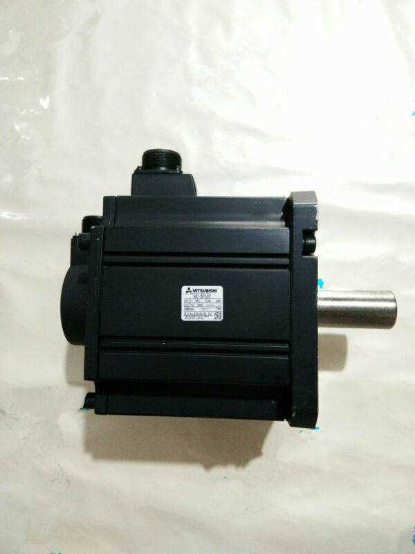 NEW MITSUBISHI AC SERVO MOTOR HC-SF502 HCSF502 EXPEDITED SHIPPING NEW MITSUBISHI AC SERVO MOTOR HC-SF502 HCSF502 EXPEDITED SHIPPING