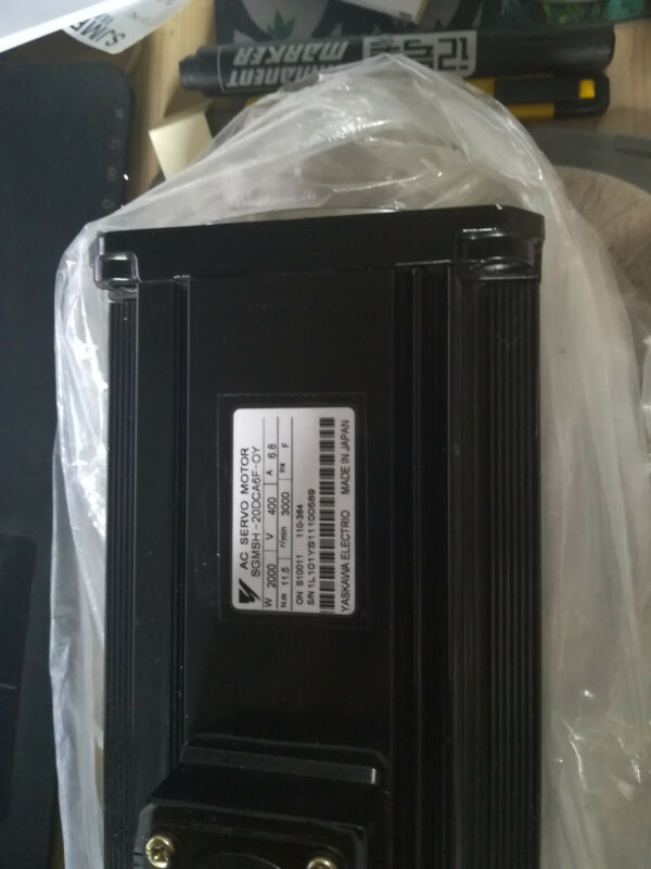 NEW ORIGINAL YASKAWA AC SERVO MOTOR SGMSH-20DCA6F-OY EXPEDITED SHIPPING NEW ORIGINAL YASKAWA AC SERVO MOTOR SGMSH-20DCA6F-OY EXPEDITED SHIPPING