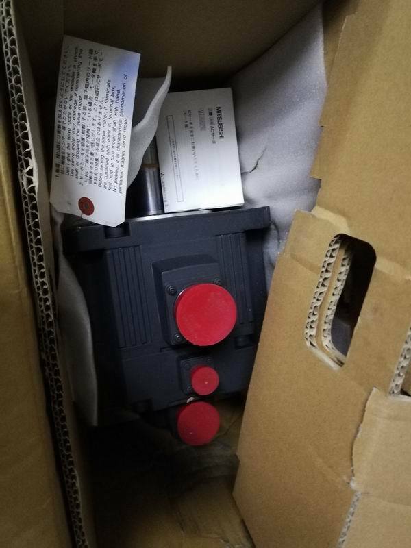 MITSUBISHI SERVO MOTOR HC-SF202B HCSF202B NEW ORIGINAL EXPEDITED SHIPPING MITSUBISHI SERVO MOTOR HC-SF202B HCSF202B NEW ORIGINAL EXPEDITED SHIPPING