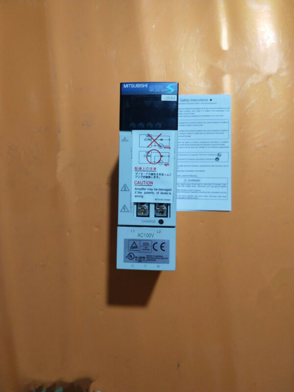 MITSUBISHI AC SERVO DRIVER MR-J2S-10CP1-S084 NEW EXPEDITED SHIPPING MITSUBISHI AC SERVO DRIVER MR-J2S-10CP1-S084 NEW EXPEDITED SHIPPING