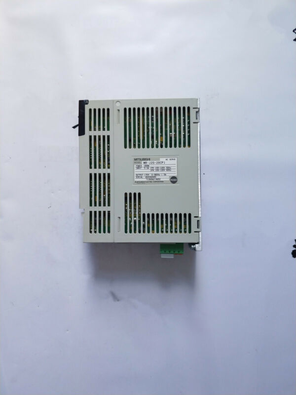 NEW MITSUBISHI single phase AC SERVO DRIVER MR-J2S-20CP1 NEW MITSUBISHI single phase AC SERVO DRIVER MR-J2S-20CP1