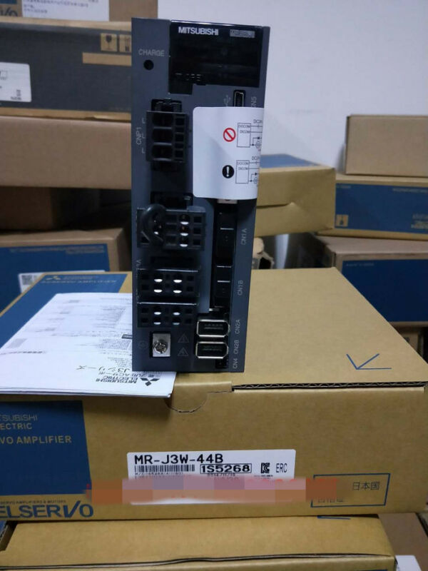 1PC NEW MITSUBISHI AC SERVO DRIVER MR-J3W-44B MRJ3W44B EXPEDITED SHIPPING 1PC NEW MITSUBISHI AC SERVO DRIVER MR-J3W-44B MRJ3W44B EXPEDITED SHIPPING