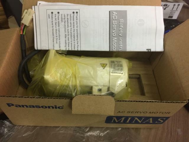 PANASONIC AC SERVO MOTOR MSMA042A1A NEW ORIGINAL EXPEDITED SHIPPING PANASONIC AC SERVO MOTOR MSMA042A1A NEW ORIGINAL EXPEDITED SHIPPING