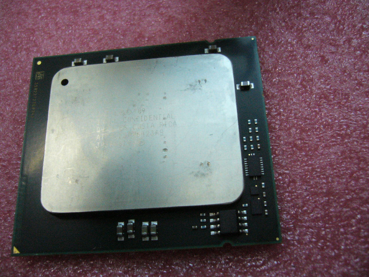 QTY 1x INTEL Eight-Cores ES CPU E7-8837 2.66GHZ/24MB/6.4 LGA1567 A1 QTY 1x INTEL Eight-Cores ES CPU E7-8837 2.66GHZ/24MB/6.4 LGA1567 A1