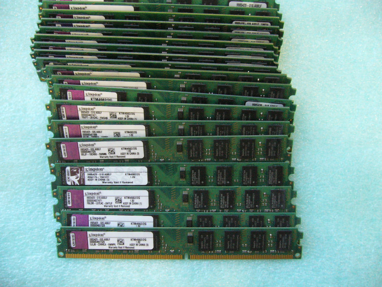 QTY 1x 2GB DDR2 667Mhz non-ECC desktop memory Kingston KTM4982/2G QTY 1x 2GB DDR2 667Mhz non-ECC desktop memory Kingston KTM4982/2G