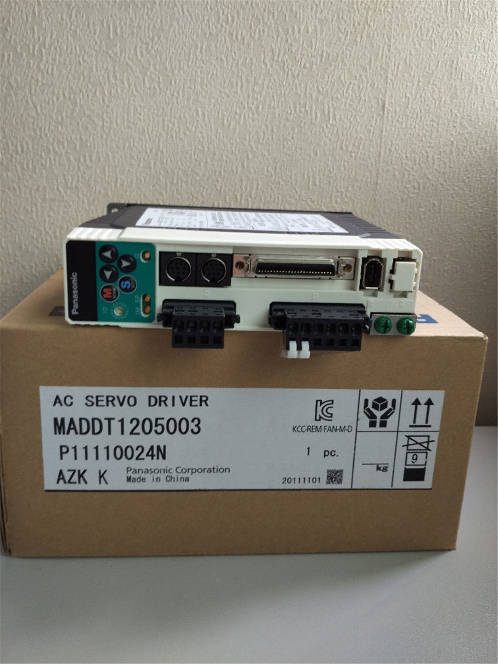 Brand New Panasonic MADDT1205003 100W 200-240V in box (not Refurbished) Brand New Panasonic MADDT1205003 100W 200-240V in box (not Refurbished)